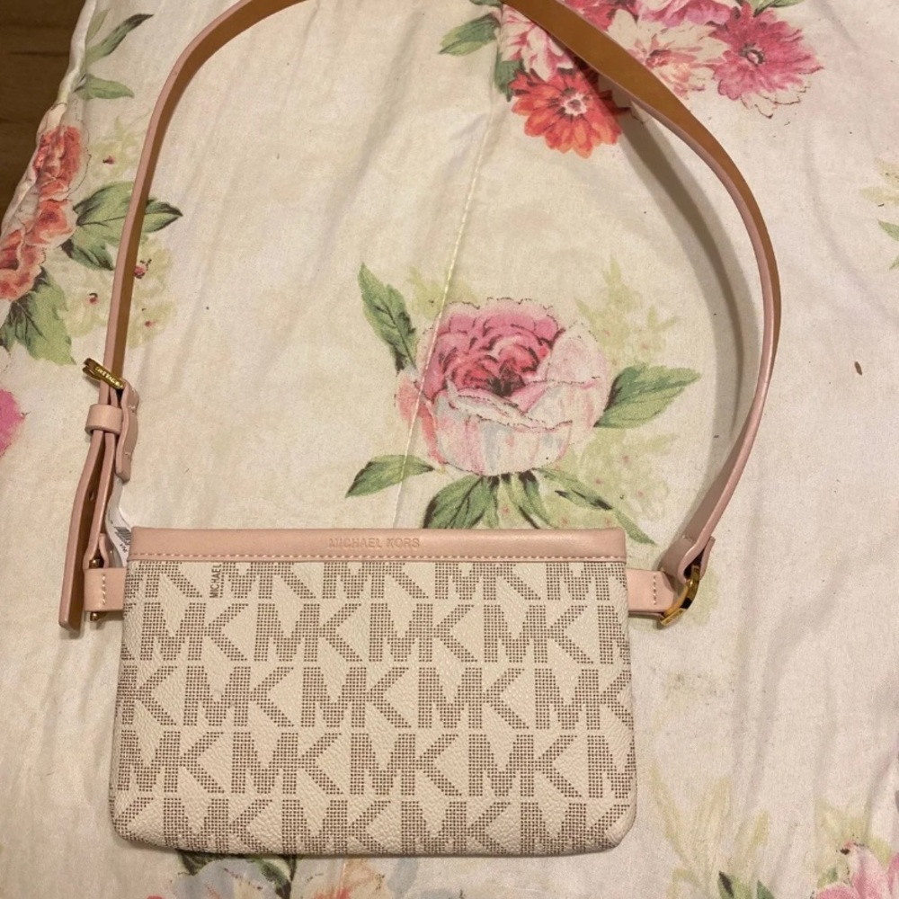 Michael Kors Fanny pack NWT